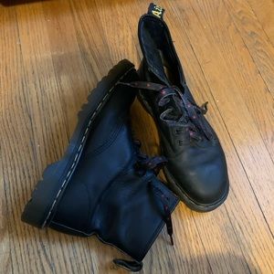 Vintage Dr. Martens 1460 8-eye black leather boots